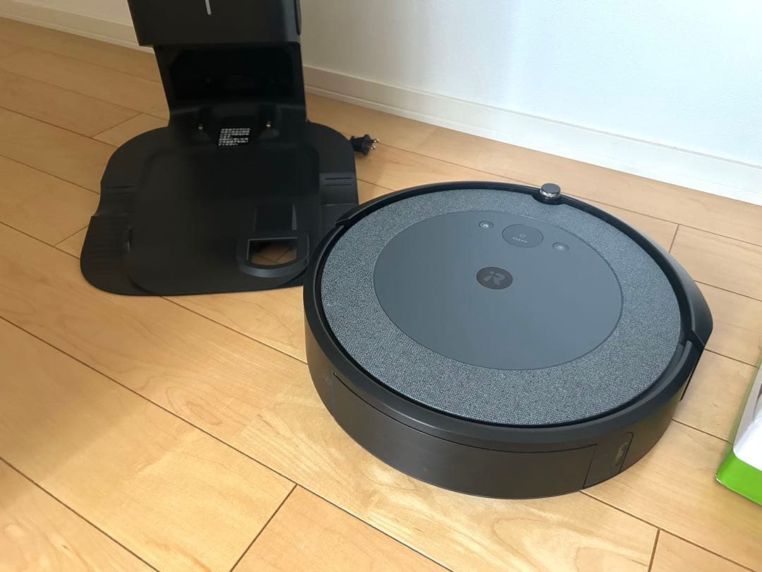 ルンバ　iRobot Roomba i3+ 自動ゴミ収集機能付き
