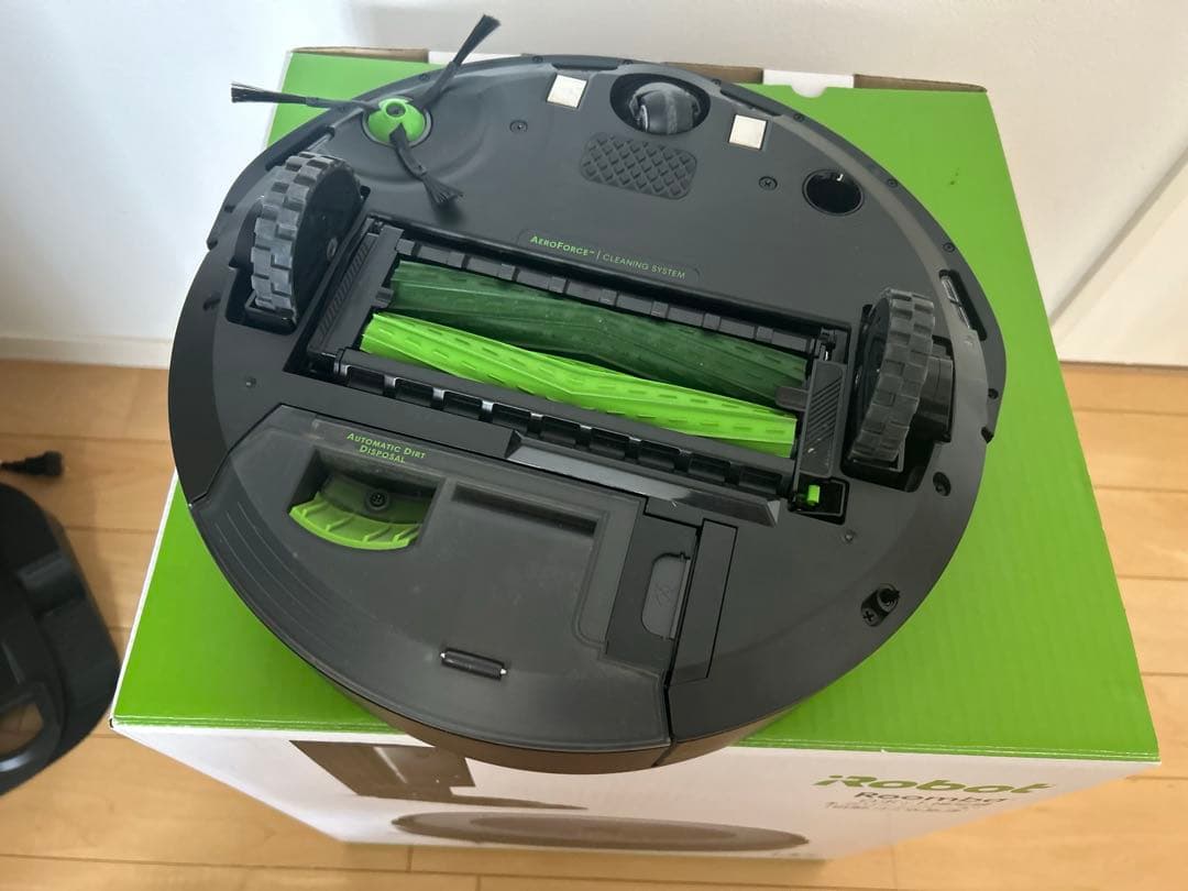 ルンバ　iRobot Roomba i3+ 自動ゴミ収集機能付き
