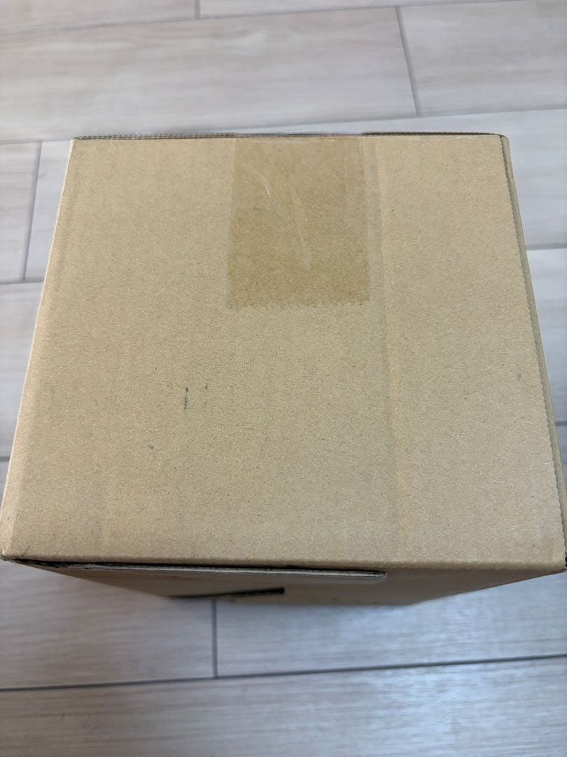 ホワイトフレア1boxシュリンク付き　ポケモンカード