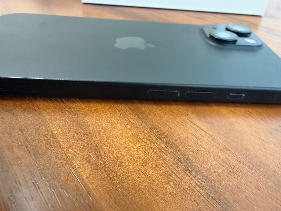 iPhone15 スペースブラック 128GB SIMフリー