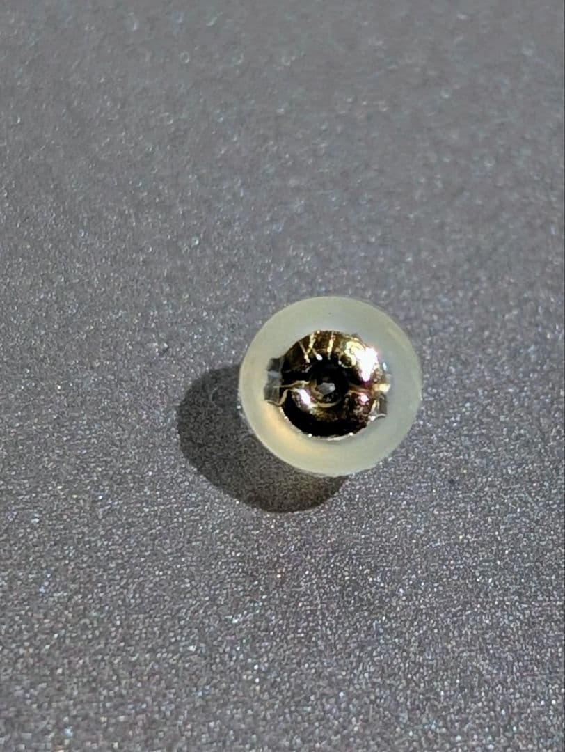 LUCE MACCHIA　デュモルチェライトインクオーツとガラスのピアス