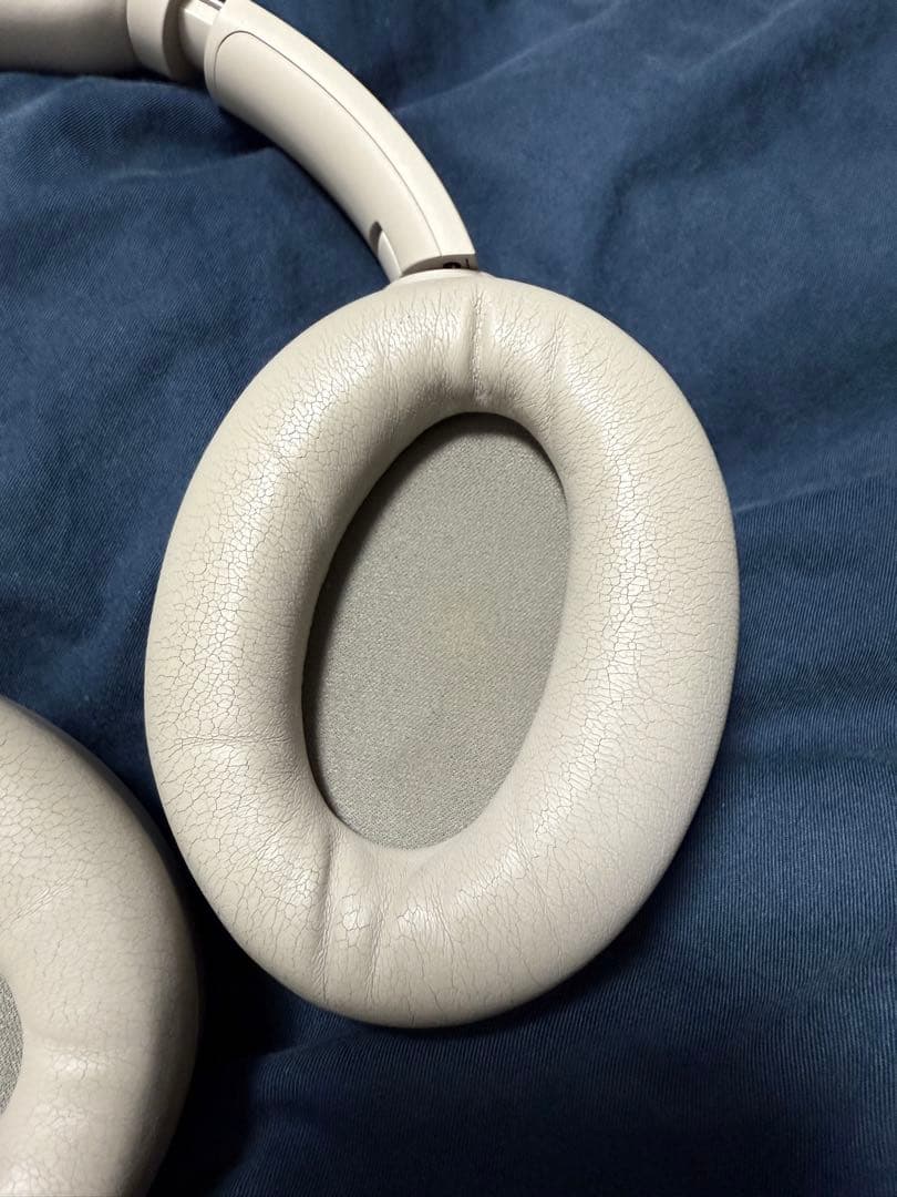 SONY ワイヤレスヘッドホン グレー【WH-1000XM4】