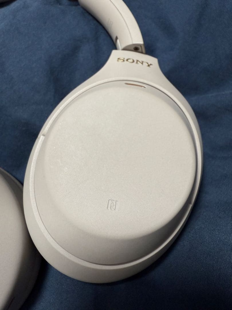 SONY ワイヤレスヘッドホン グレー【WH-1000XM4】