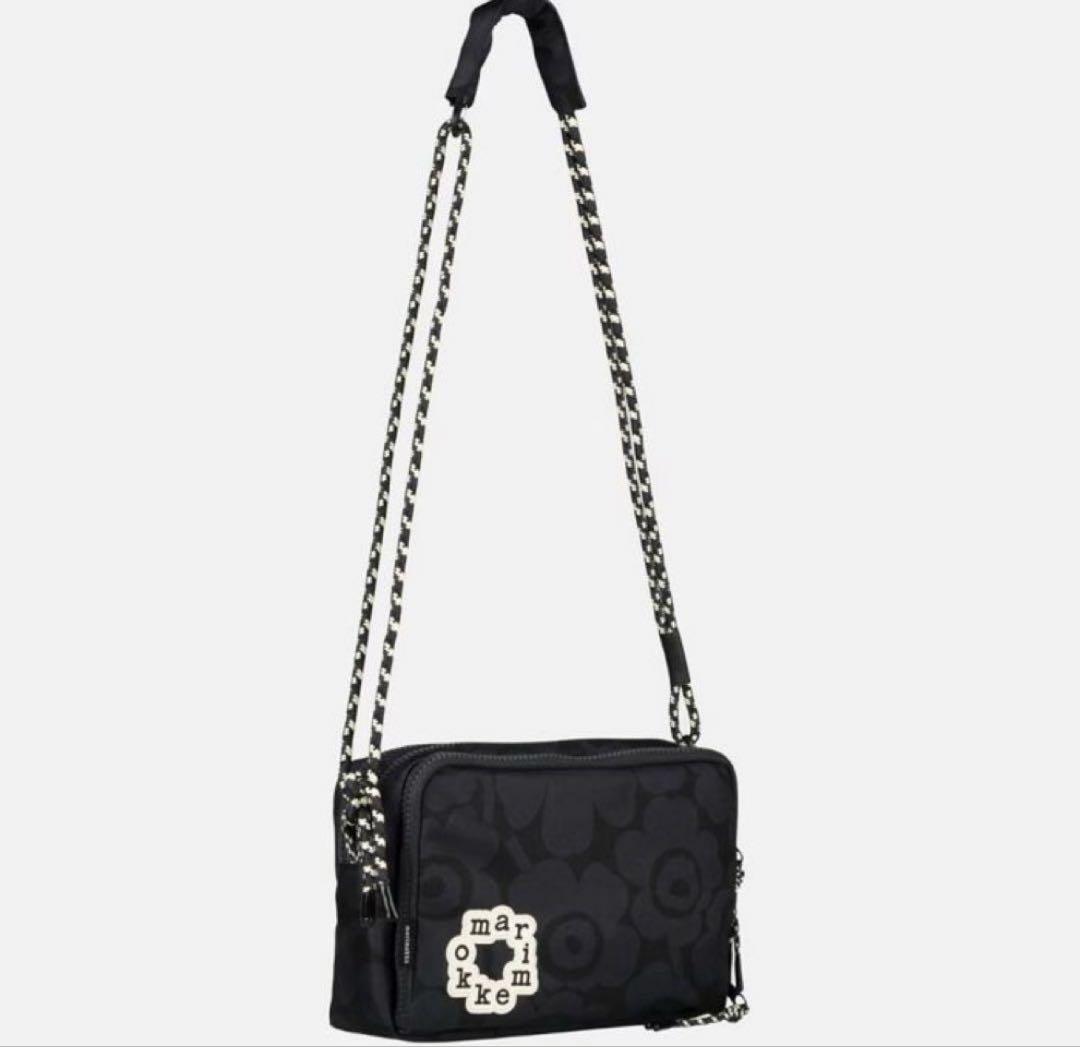 marimekko kioski ブラック　ショルダーバッグ