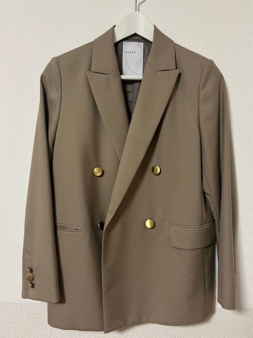 【NOBLE】ウールミルドピークドラペルジャケット （ベージュ ）
