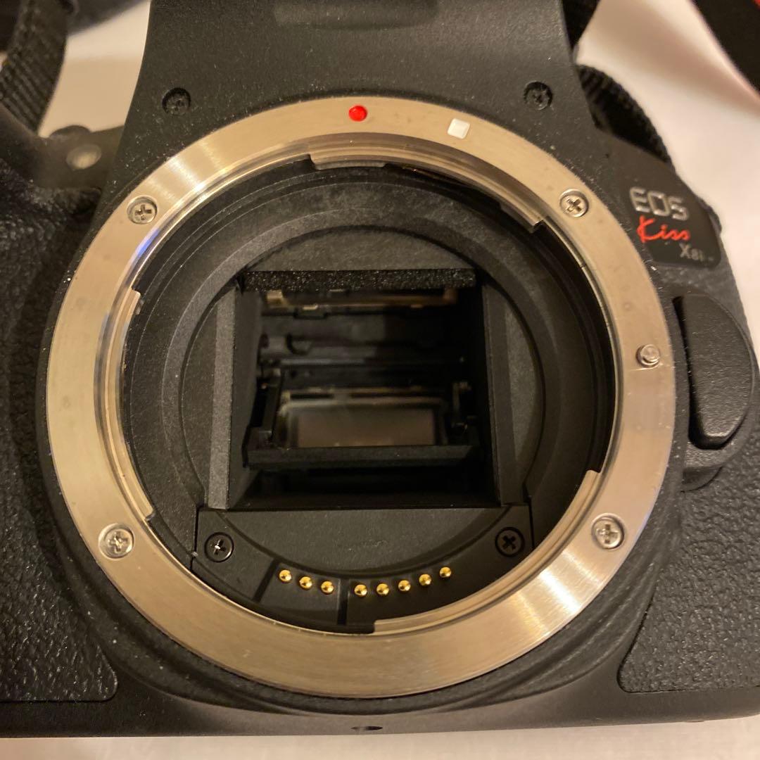 【美品】Canon EOS KissX8iダブルズームキット