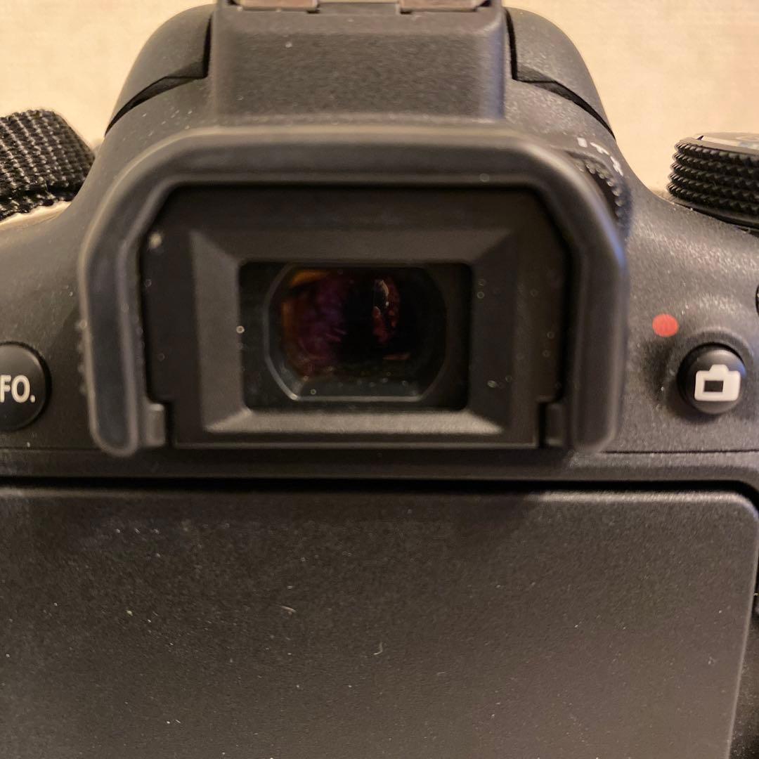 【美品】Canon EOS KissX8iダブルズームキット