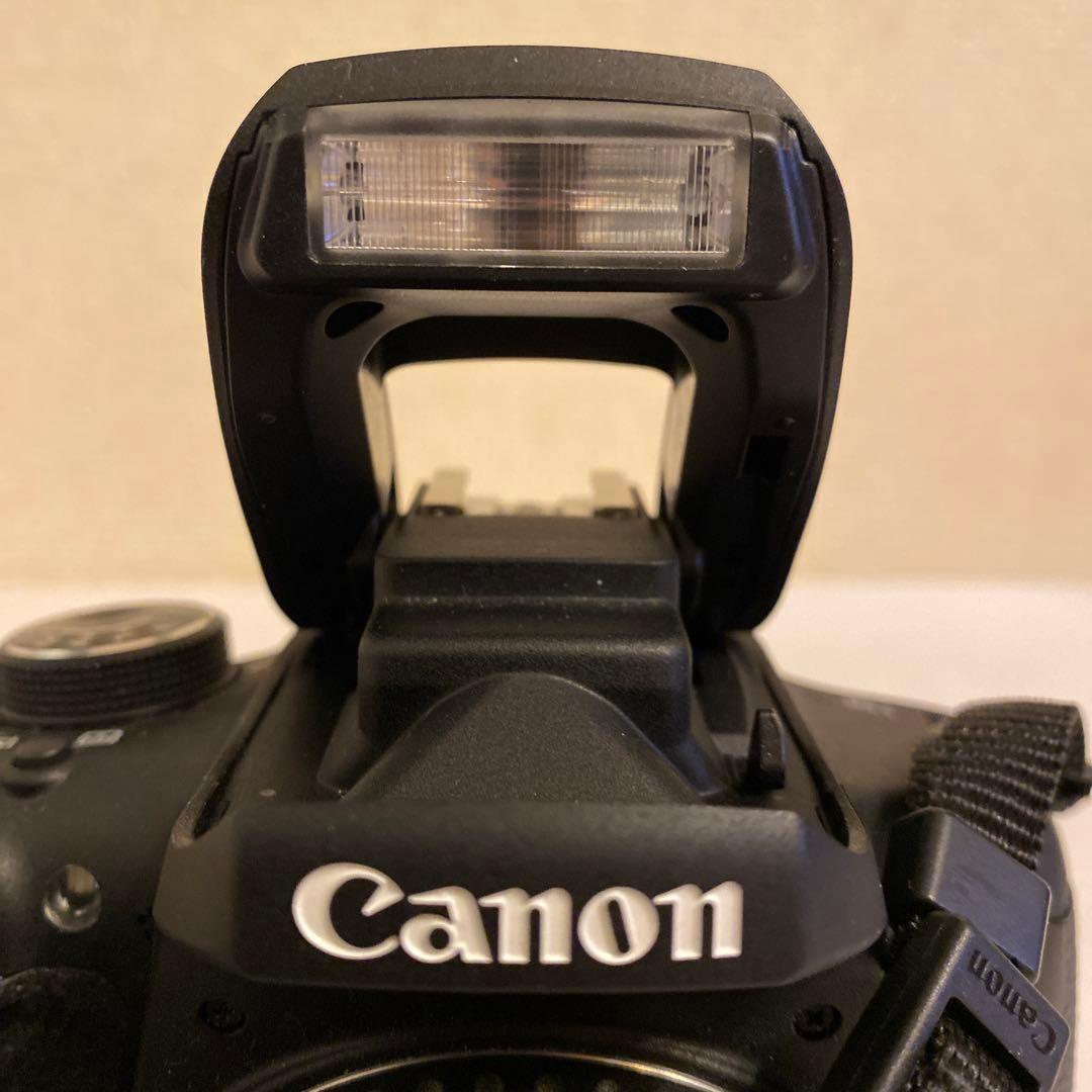 【美品】Canon EOS KissX8iダブルズームキット