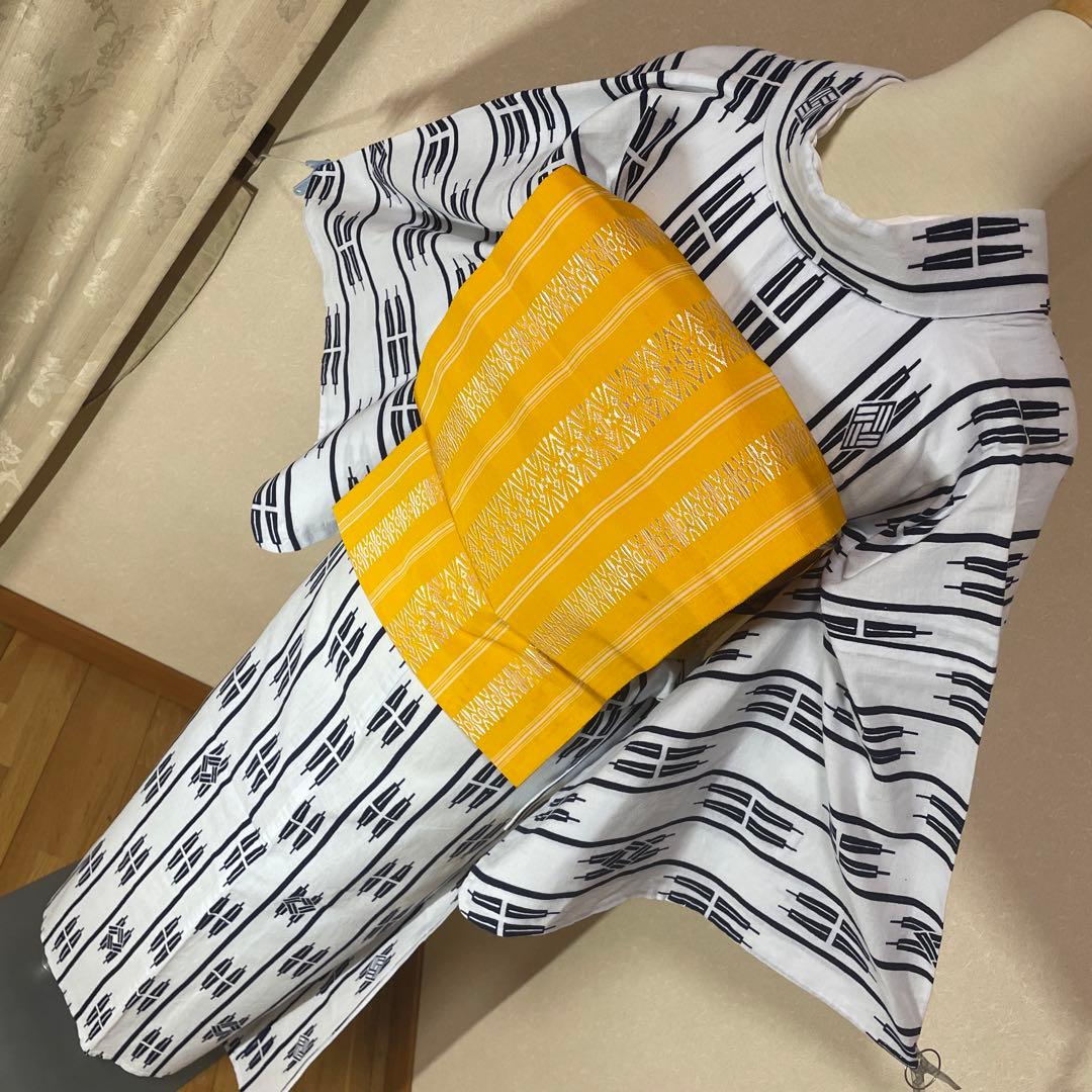 扇子の柄が粋な本染浴衣