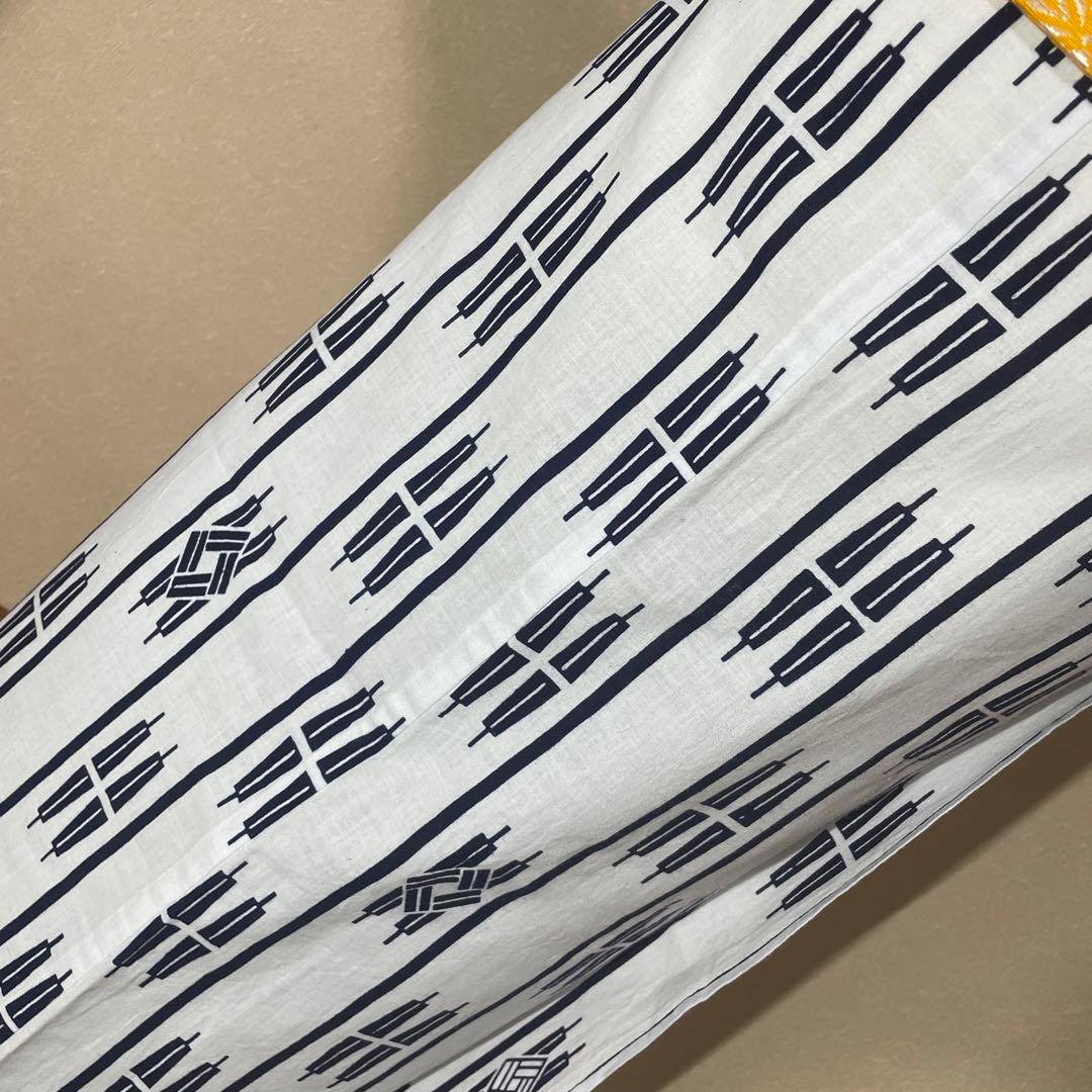 扇子の柄が粋な本染浴衣