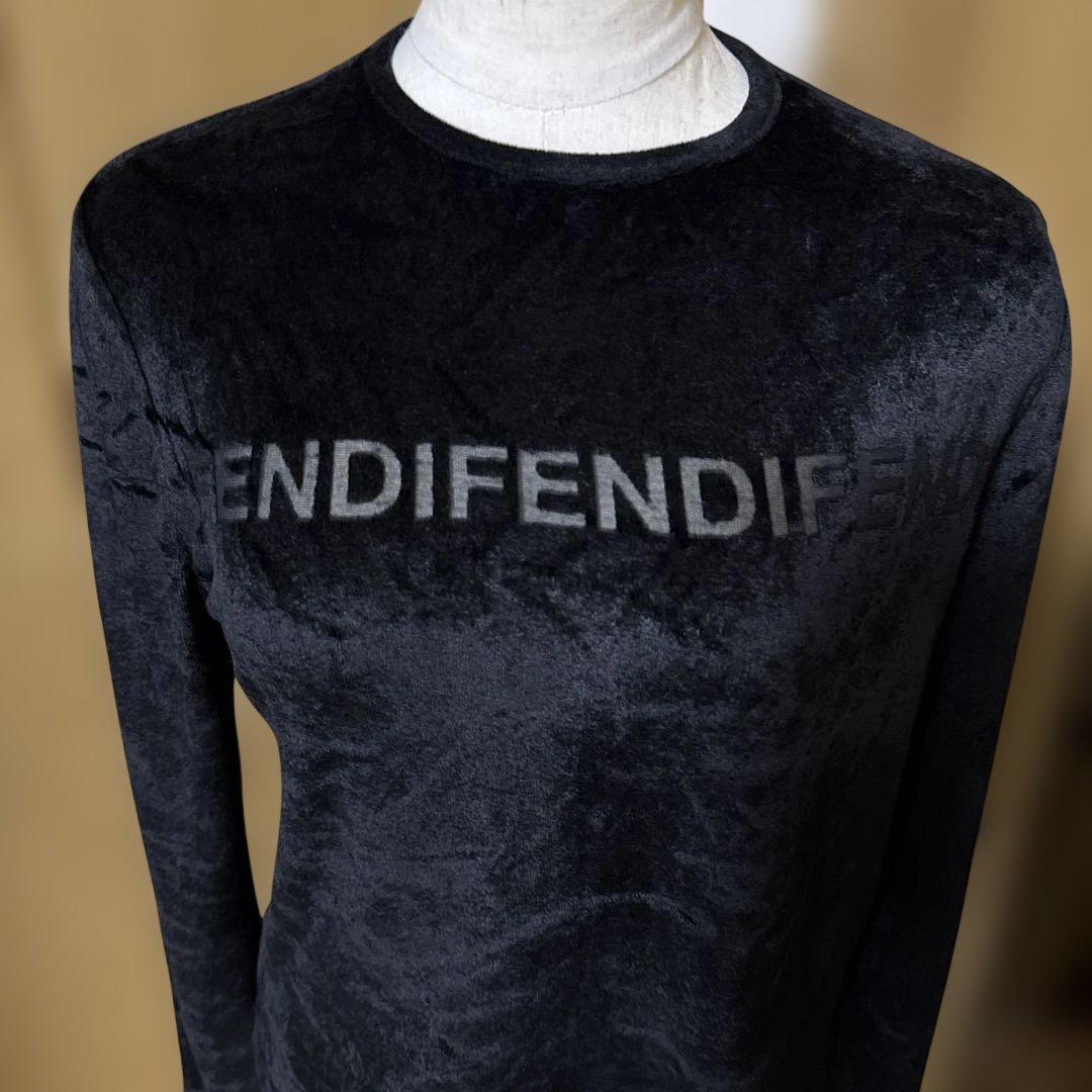 FENDI ベルベット 長袖Tシャツ 黒