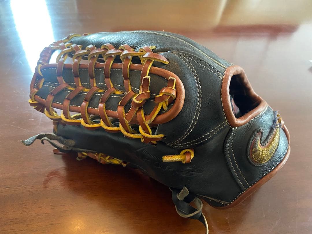 Nike 野球用レザーグローブ 黒