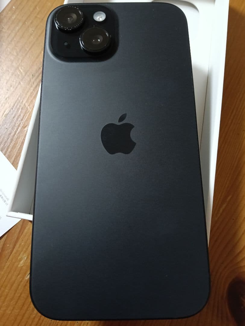 iPhone15　256GB ブラック　バッテリー84%
