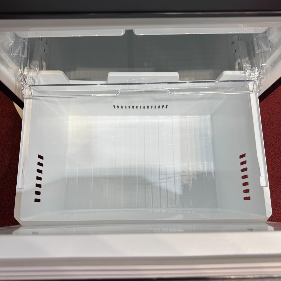 東京23区送料無料　美品東芝3ドア冷蔵庫2023年製　326L　GR-U33SC