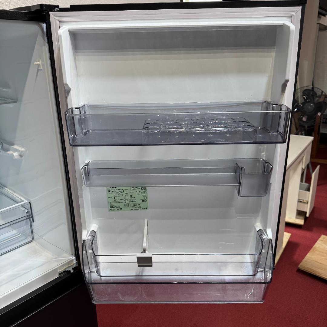 東京23区送料無料　美品東芝3ドア冷蔵庫2023年製　326L　GR-U33SC