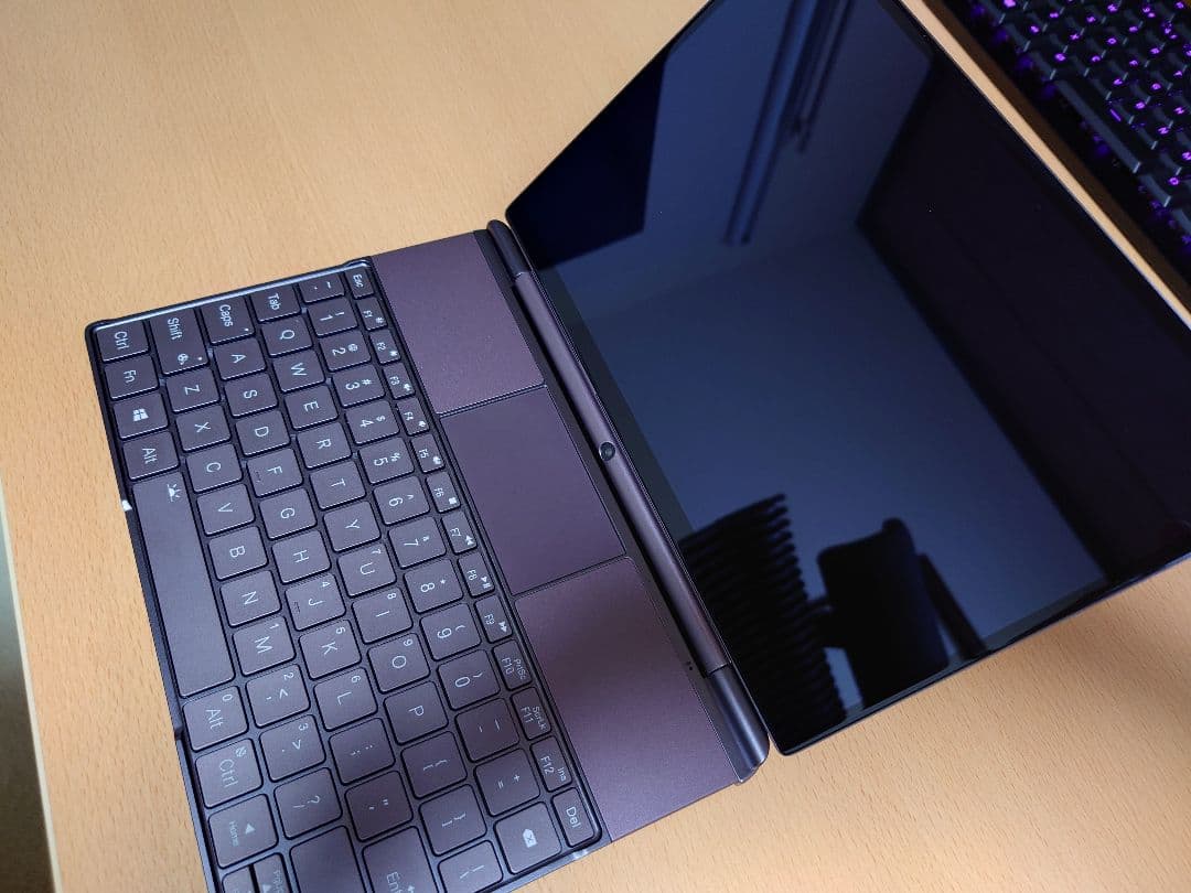 GPD WinMax2 (6800U) （メモリ/SSD：32GB/1TB)