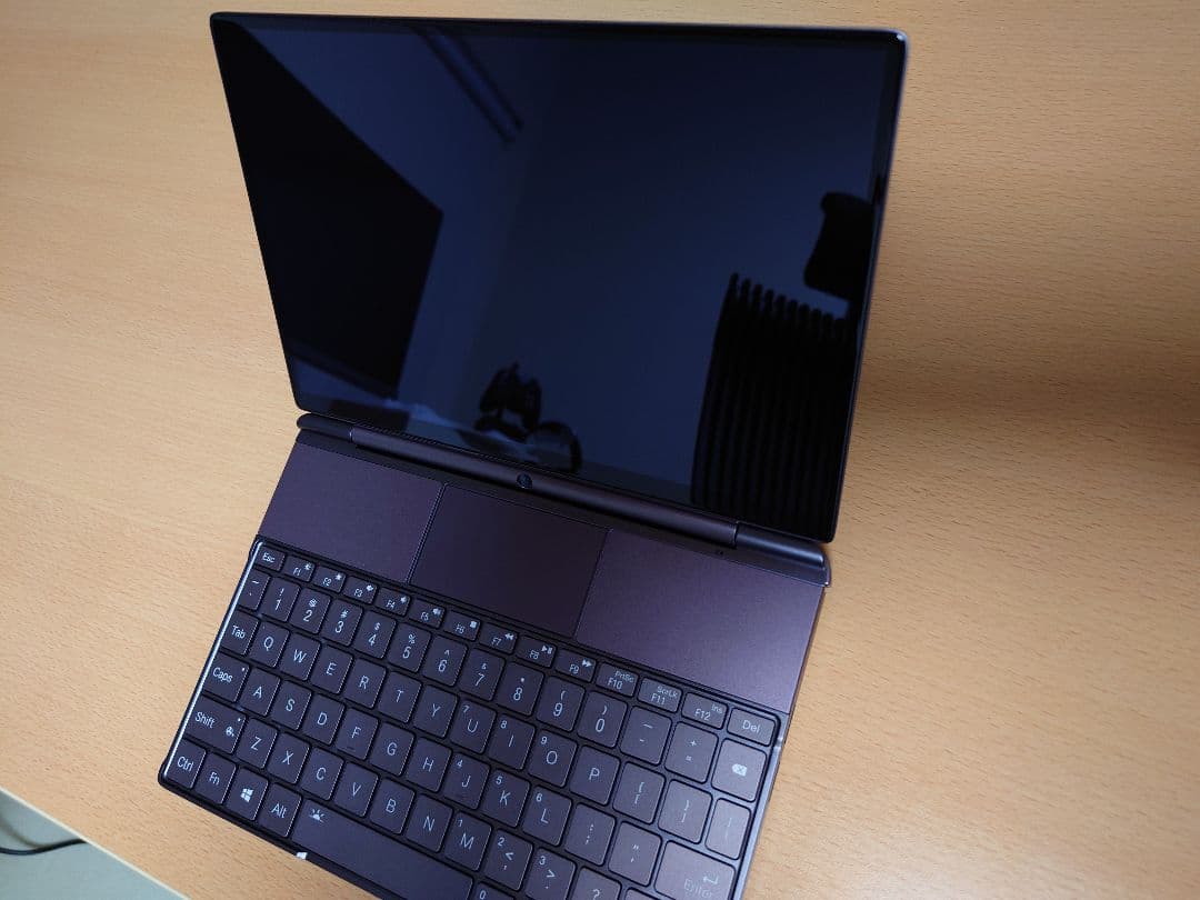 GPD WinMax2 (6800U) （メモリ/SSD：32GB/1TB)