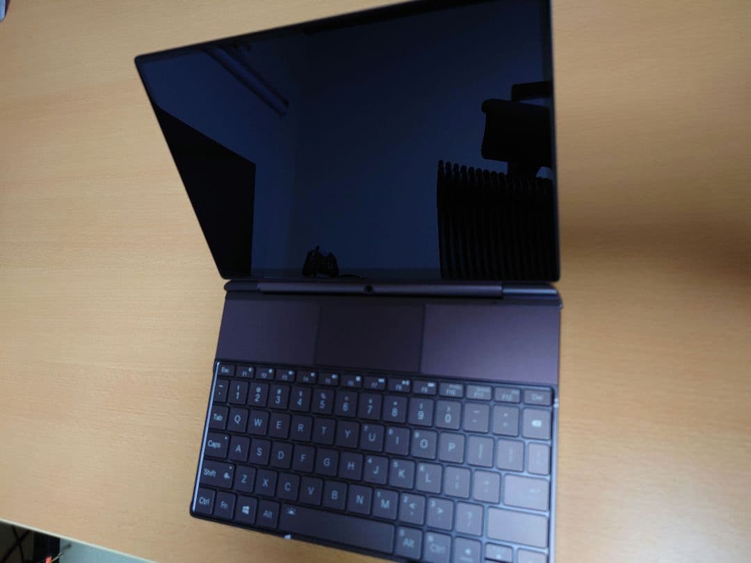 GPD WinMax2 (6800U) （メモリ/SSD：32GB/1TB)