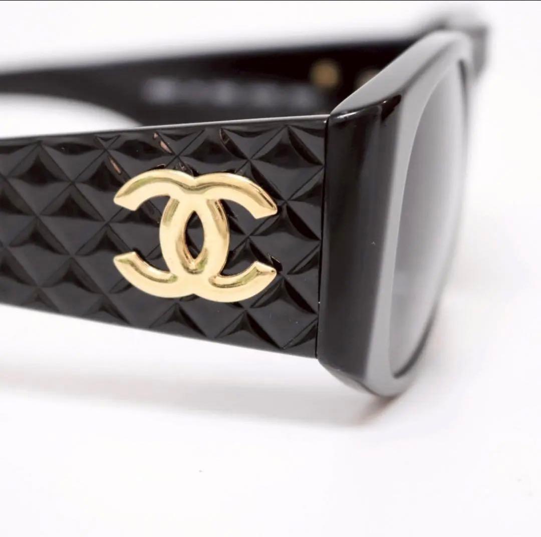 【極美品】シャネル サングラス マトラッセ×CCロゴ ブラック×ゴールド 714