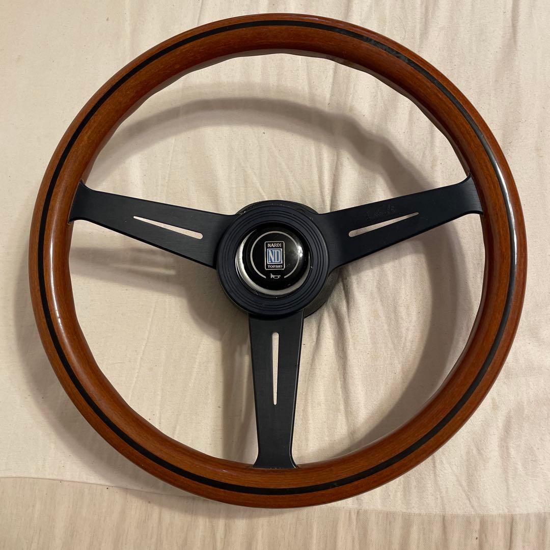 Nardi ウッド製　ステアリングホイール