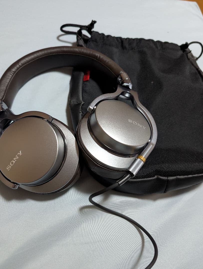 SONY MDR-1A ケース付き