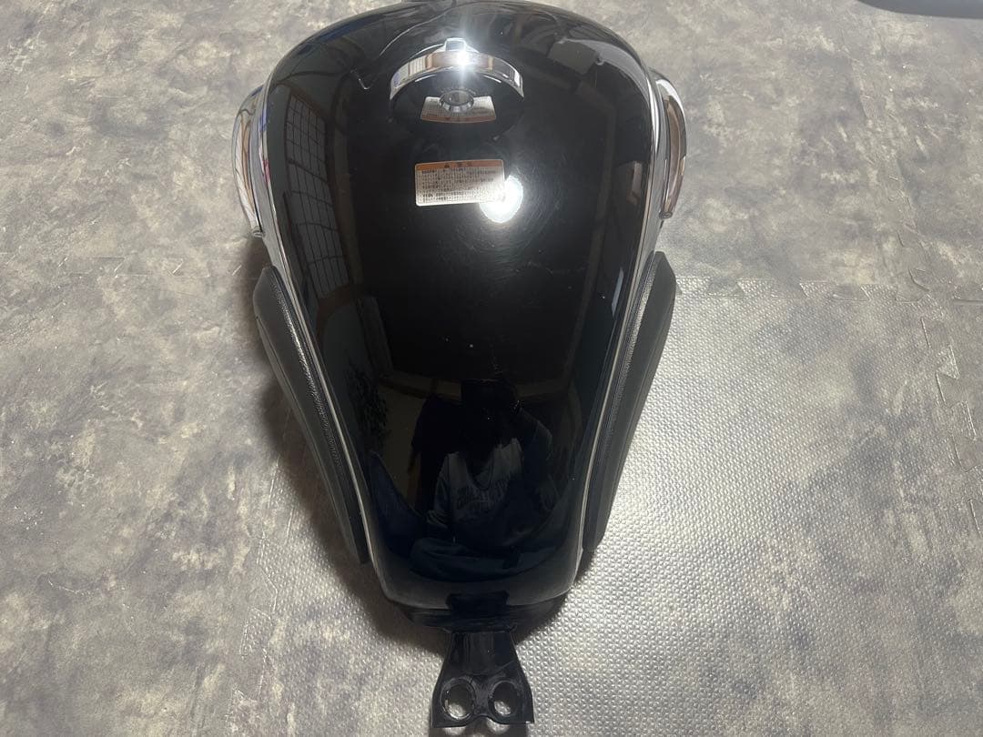w650 純正タンク