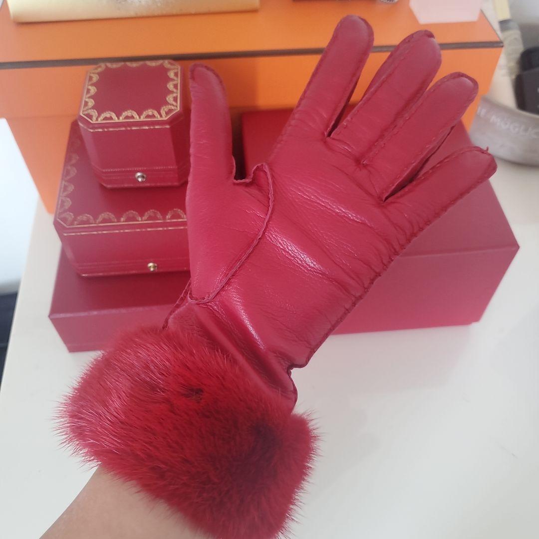 ★PRADA グローブ★