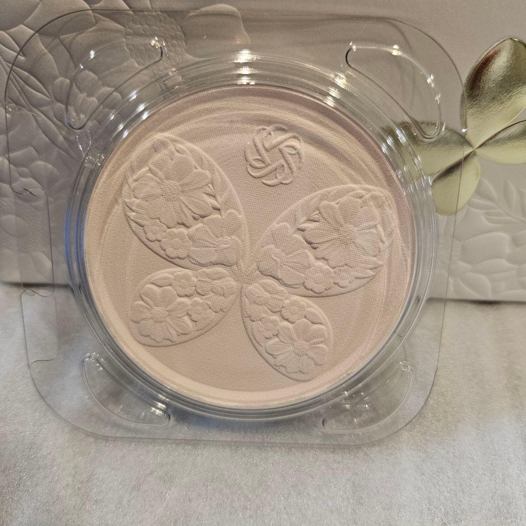 マルセル ワンダース コレクション コスメデコルテ　フェイスパウダー XV