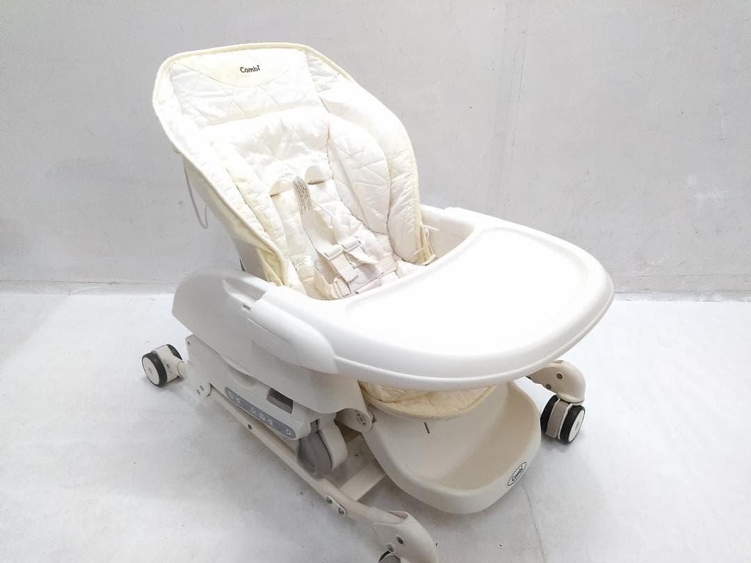 Combi コンビ ネムリラ AT オートスウィング ハイローチェア○