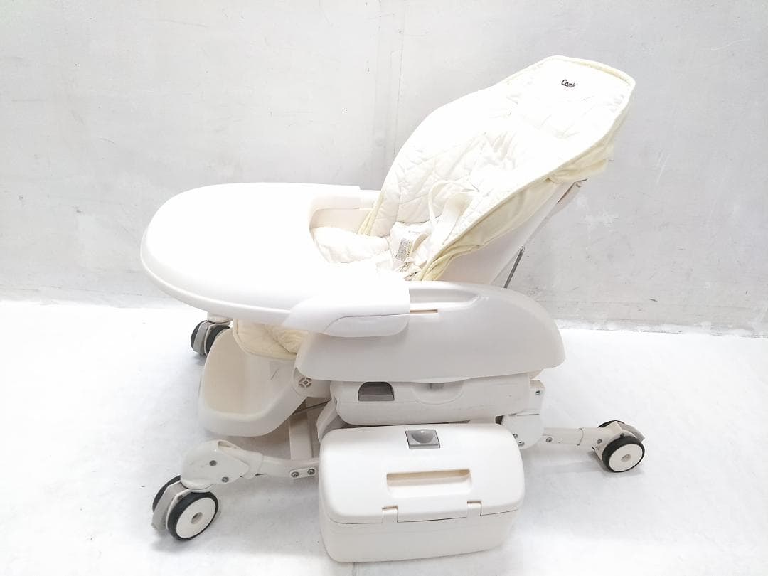 Combi コンビ ネムリラ AT オートスウィング ハイローチェア○