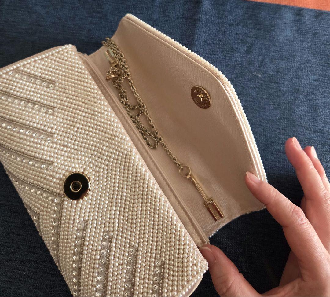 東京イギン　パール装飾 クラッチバッグ　コサージュ　髪飾り