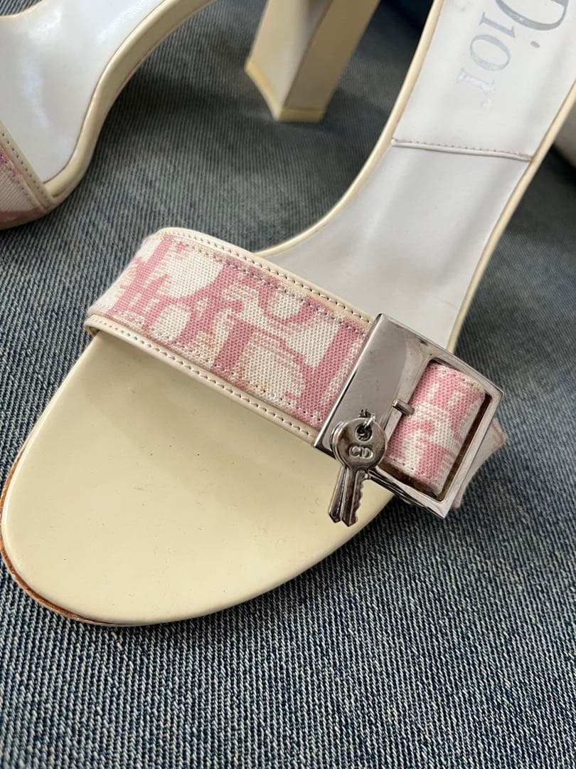 Christian Dior サンダル ピンクトロッター 箱、袋付きディオール