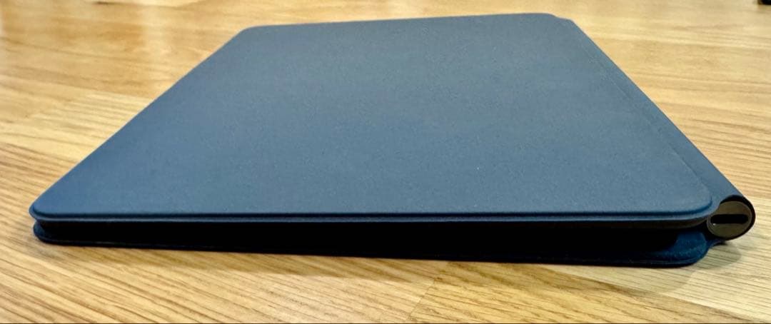 Apple マジックキーボード11インチMXQT2J/A A2261