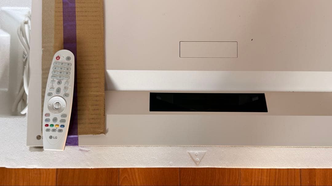 【未使用】LG 超短焦点4Kプロジェクター HU915QE 3700lm 最高峰