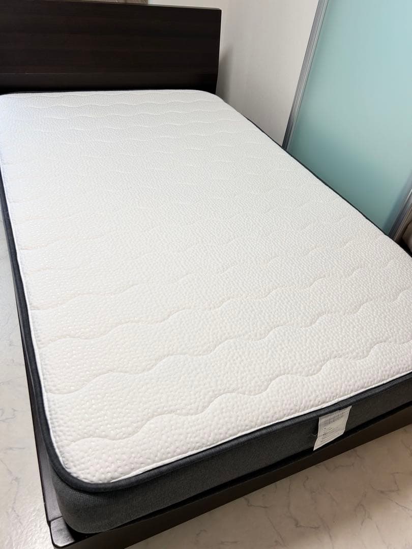 【週末限定値下げ中】NELL セミダブルマットレス