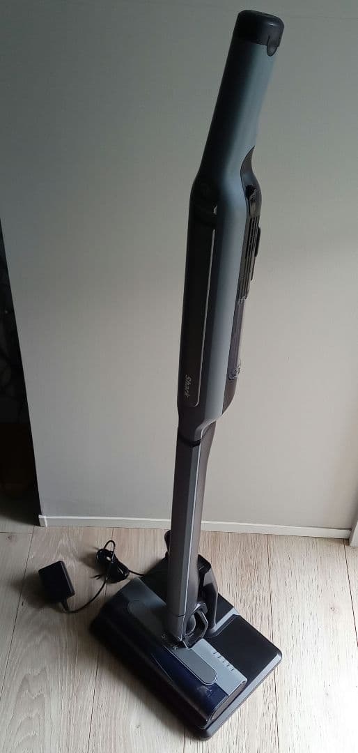 Shark コードレススティッククリーナー CS100J