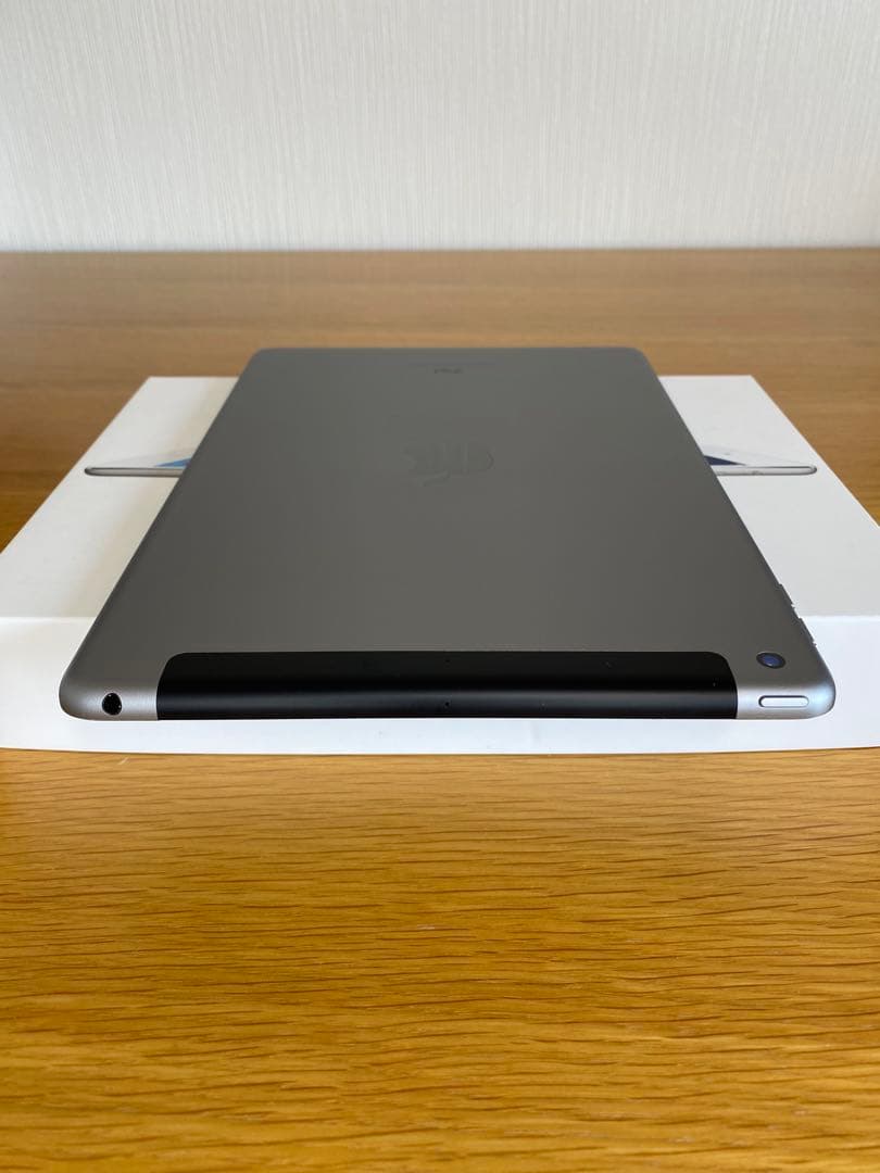 iPad本体 電池 良好　iPad第6世代　１２８ＧＢ