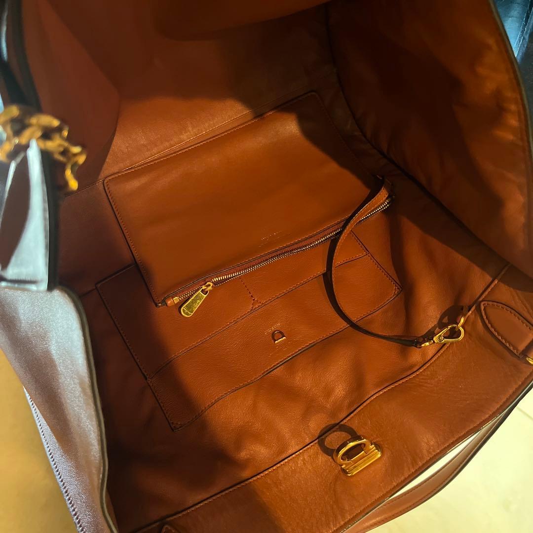 フェラガモ　ブラウントートバッグ