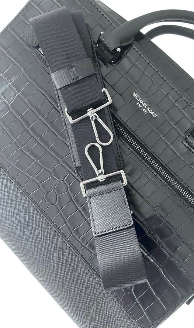 は*む様 MICHAEL KORS（マイケルコース） クロコ型押し ビジネスバッ