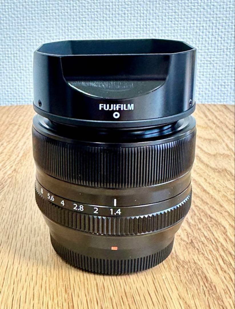 新品同様！ FUJIFILM フジノン XF35mmF1.4 R おまけ付き