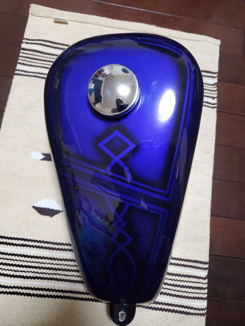 スポーツスタータンク　ロートンネルタンク　カスタムペイント