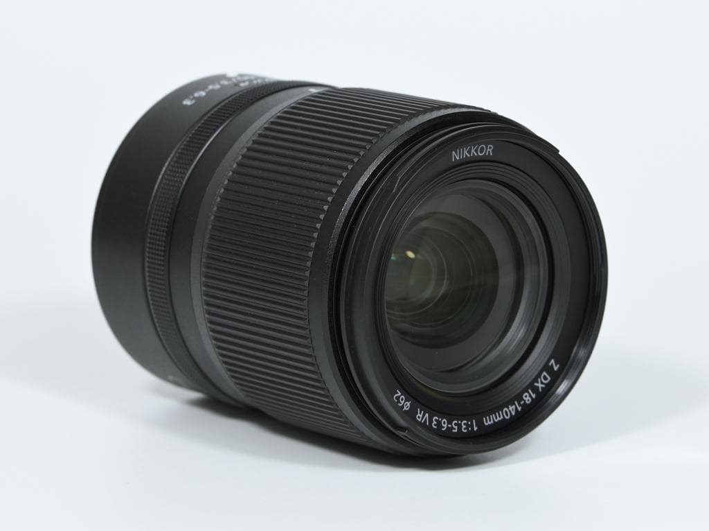 【ほぼ新品】 Nikon Z DX 18-140mm F3.5-6.3 VR