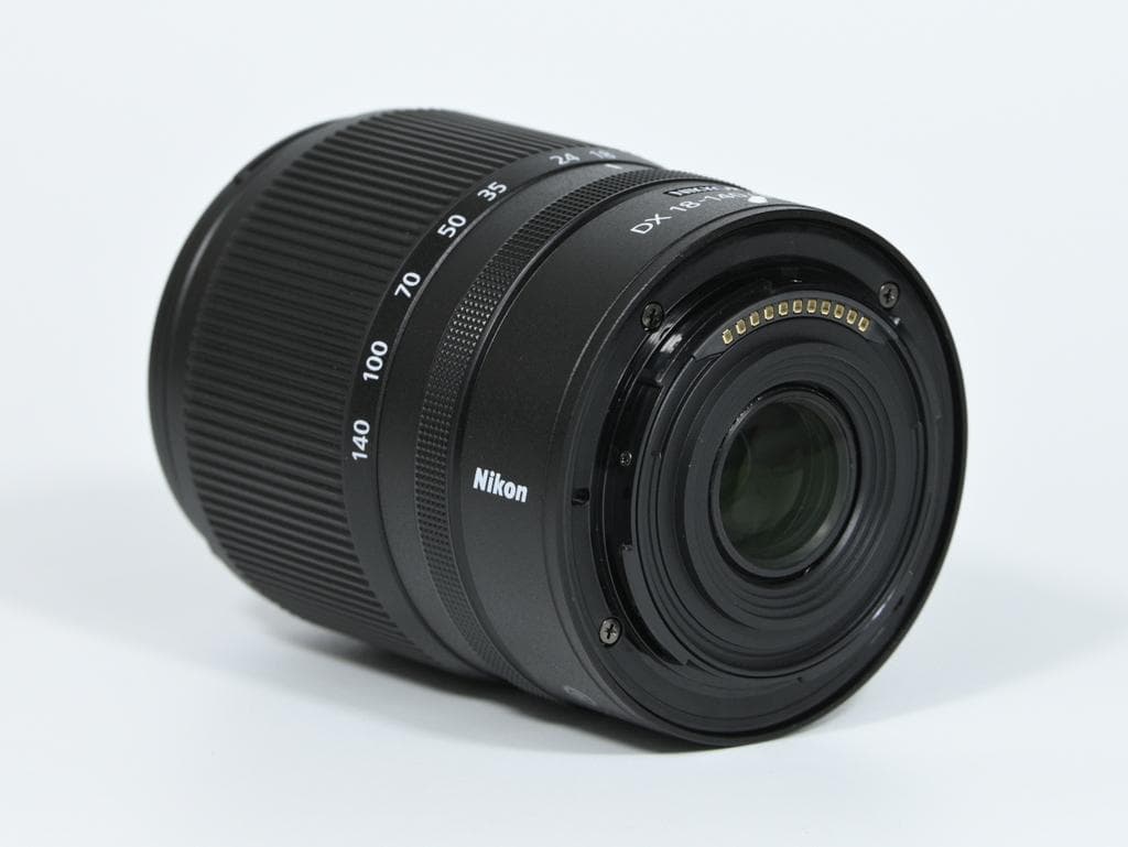 【ほぼ新品】 Nikon Z DX 18-140mm F3.5-6.3 VR