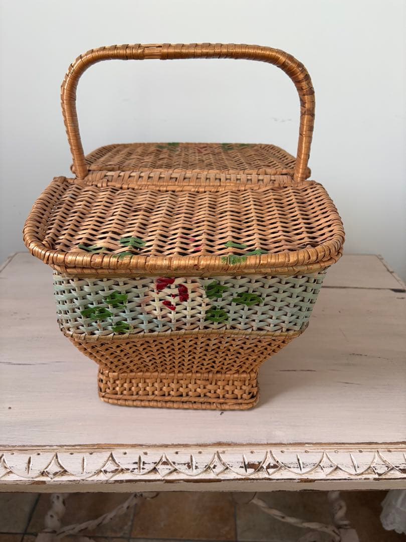 アンティークローズバスケット