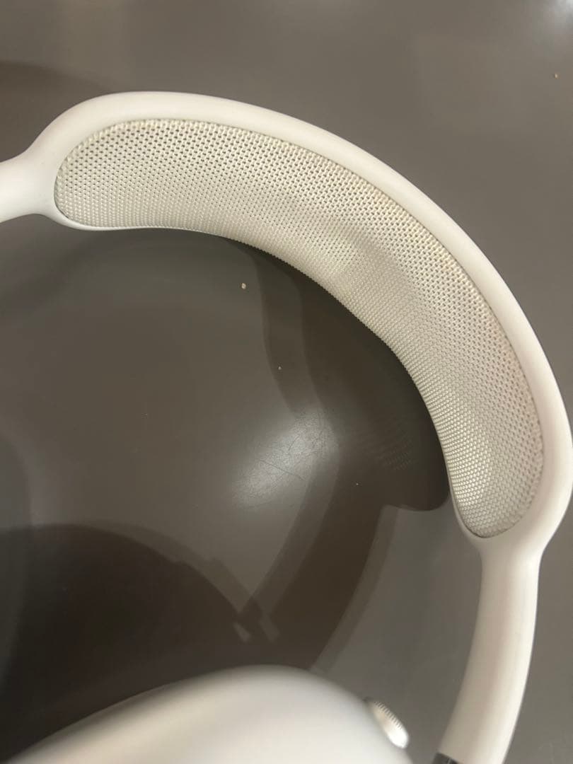 AirPods本体 シルバー オーバーイヤー型