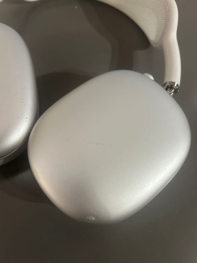 AirPods本体 シルバー オーバーイヤー型