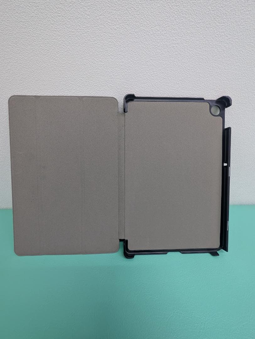 フ*い様 NEC LAVIE Tab PC-T1055KAS カバー付き