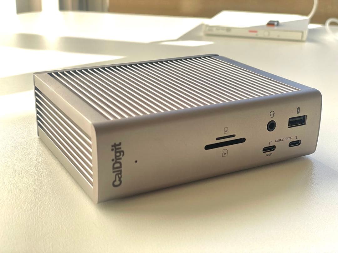 CalDigit TS4 / Thunderbolt4ケーブル×2