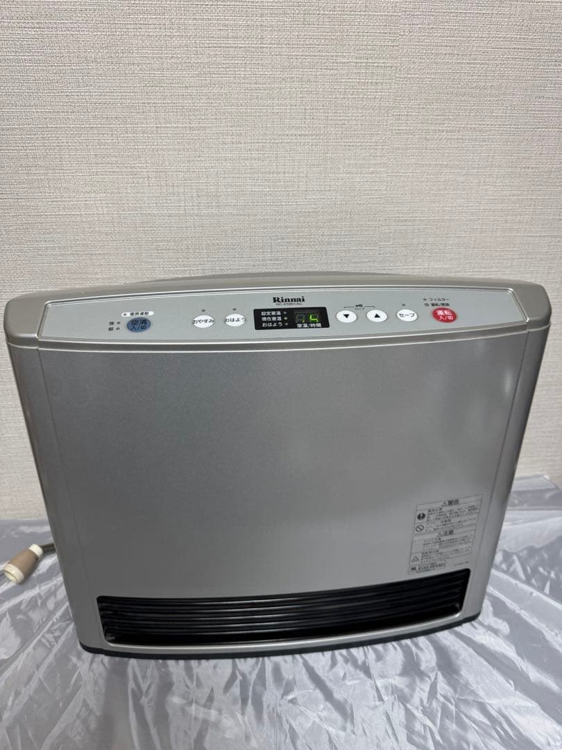Rinnai RC-E5801TAC ガスファンヒーター　ガスホース付き