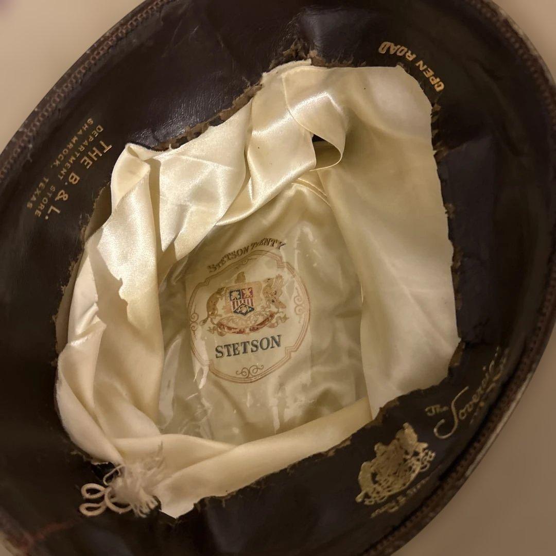 ベージュ フェルトハット リボン付き